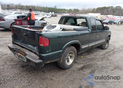 2001 Chevrolet S-10 Ls из США, поврежденный, VIN 1GCCS19W118228581